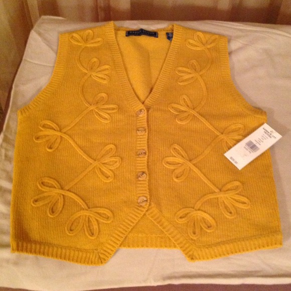 Sweater Vest