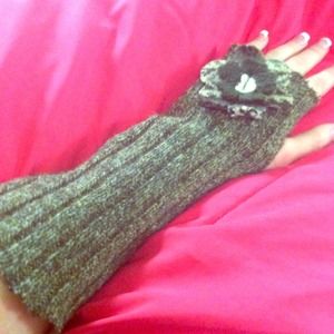 Brand new green and grey gloves