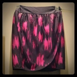 Navy and fuchsia Club Monaco wrap skirt