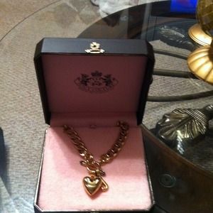 Juicy Charm starter necklace