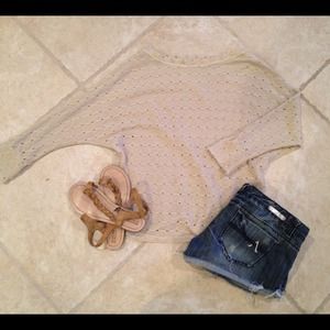 SOLD  in bundle!!!!Beige sweater knit top!