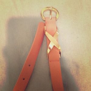 Plus the zipper belt in black