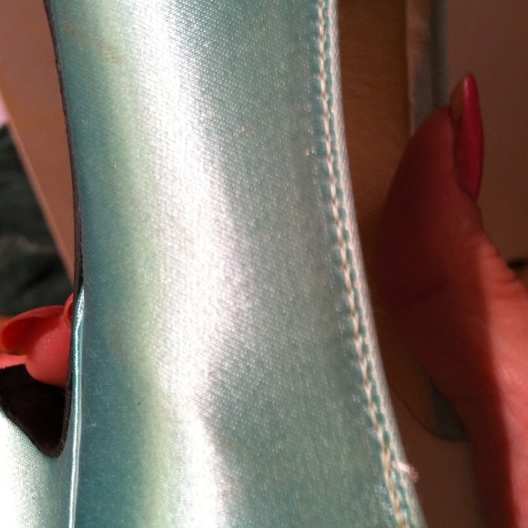 Shoes - Picture 3 of 3