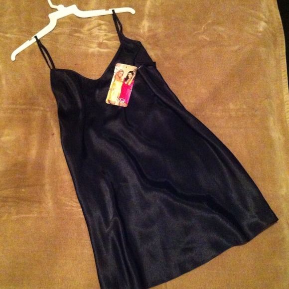 Black Satin Chamise