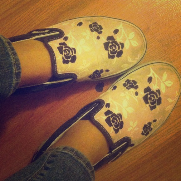✨Pink/Dark Blue flower Vans✨
