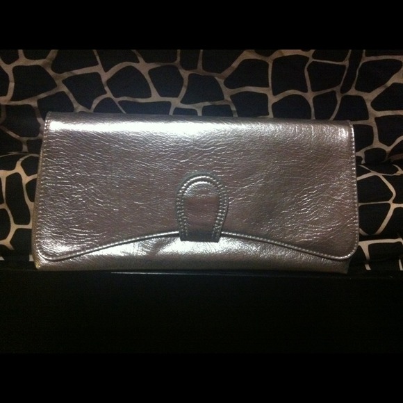 Express Clutch