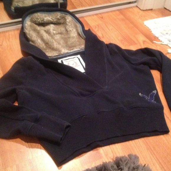 American eagle faux fur sweatshirt!