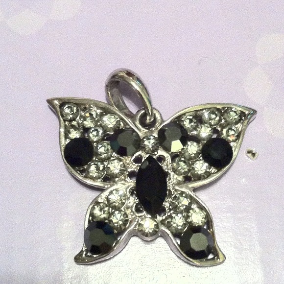 Black and silver butterfly pendant - Picture 1 of 1