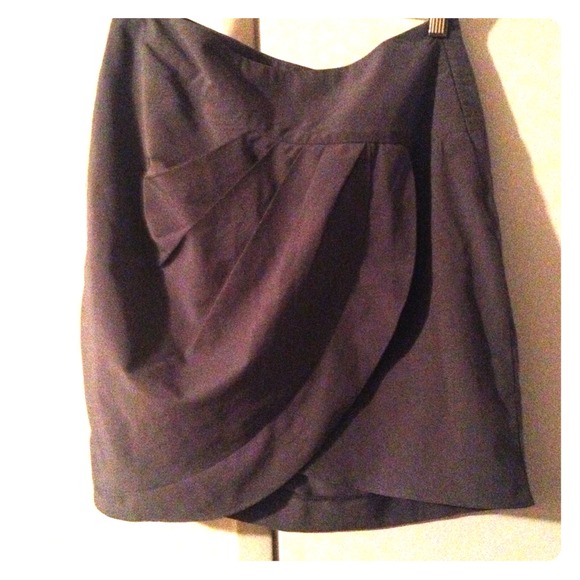 Grey detailed skirt