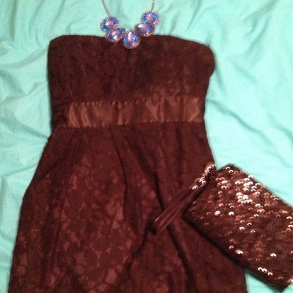 Lace black strapless dress ! - Picture 2 of 3