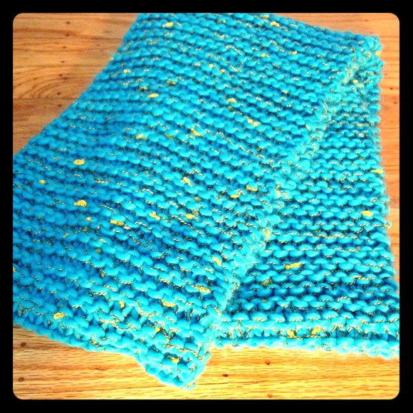 Chunky knit infinity scarf