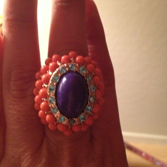 SOLD***** Large funky ring - Picture 3 of 4