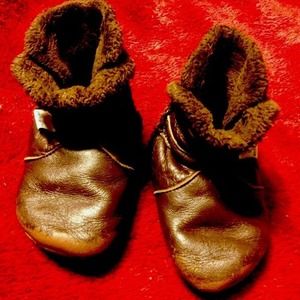 REDUCED Ministar children's boots