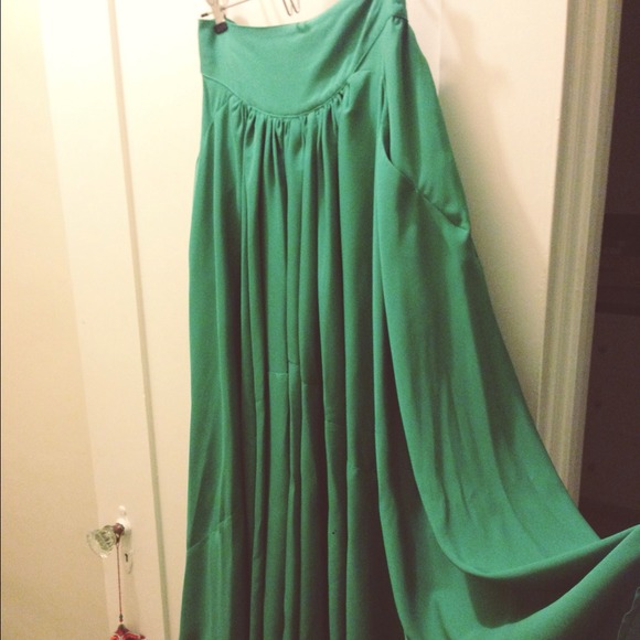 🚫SOLD🚫Olivaceous Green ankle length skirt