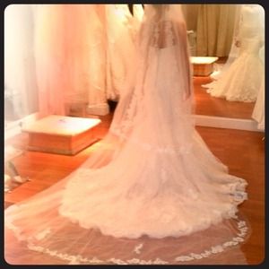 Lace Wedding Veil! Two piece long and short huge!