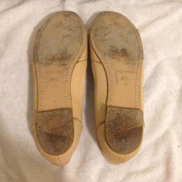 Michael Kors Peep Toes Nude Flats - Picture 4 of 4