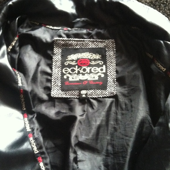 Jacket - Picture 3 of 4