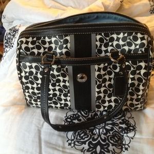 Coach Bag it is large brand new used twice!!