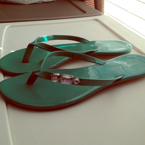 Size 10 Montego Bay Clue teal sandals