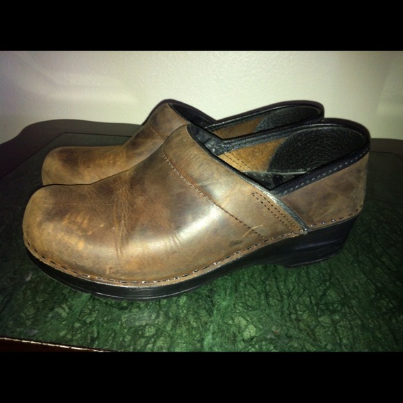 Dansko distressed leather professional clogs