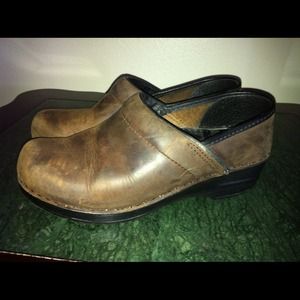 Dansko distressed leather professional clogs