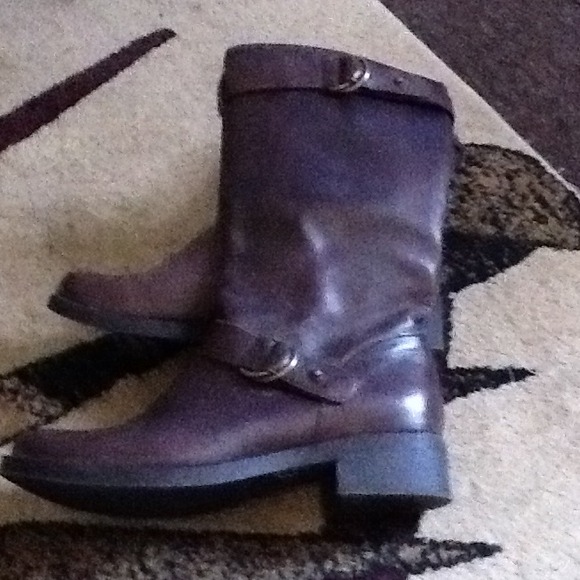 Kenneth Cole leather boots