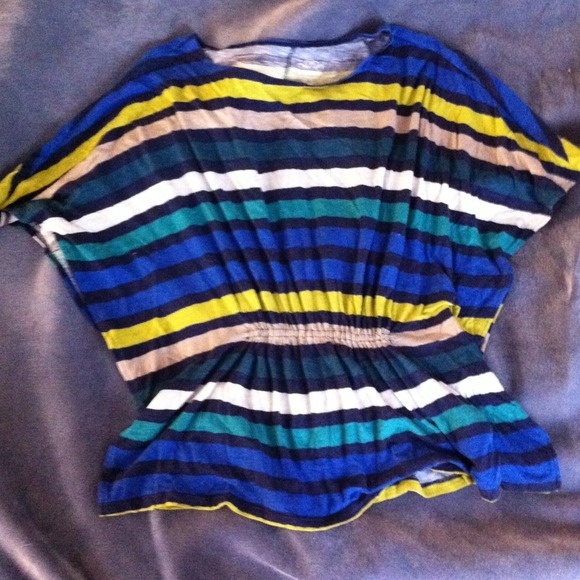 Nice dressy or casual shirt.