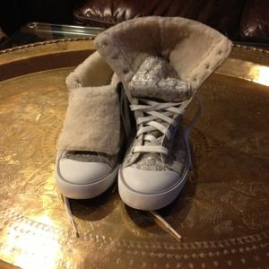 Womens' Coach sneakers - Brand new never been used