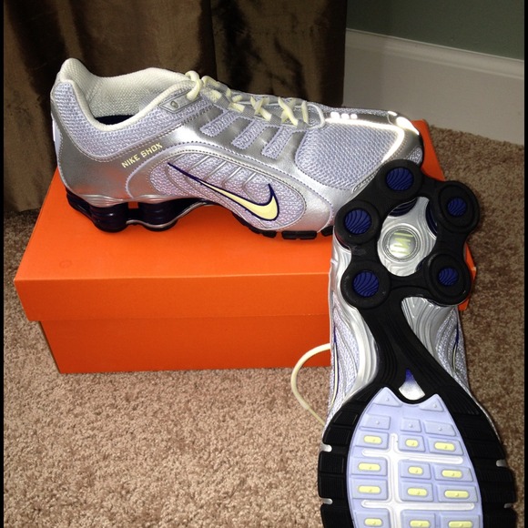 Nike shox running shoes