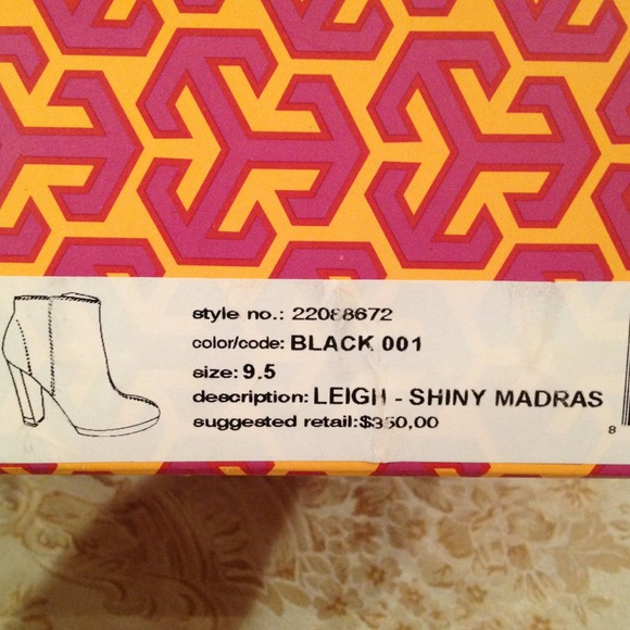 SOLD to friend  burch booties in black size 9.5 - Picture 2 of 3