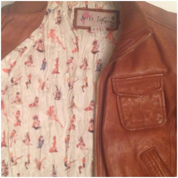 🚫SOLD⛔️❎Aviator short Leather jacket - Picture 2 of 4