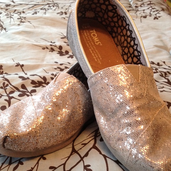Reserved!!!!Toms silver glitter shoes
