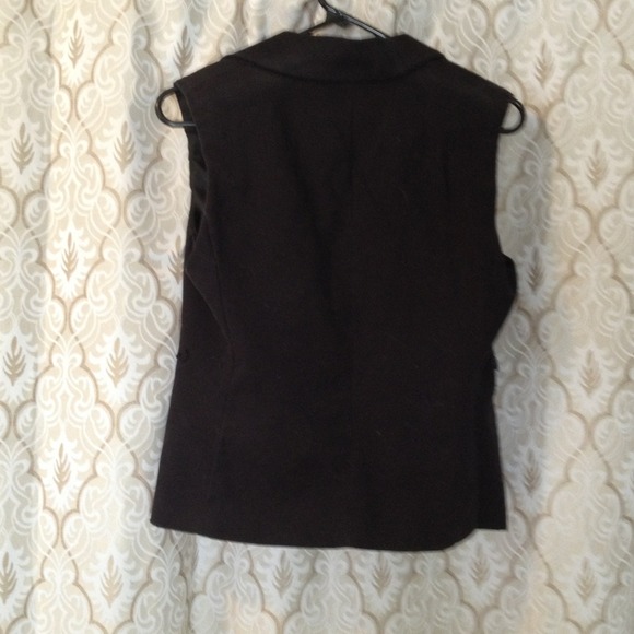 Vest - Picture 2 of 2