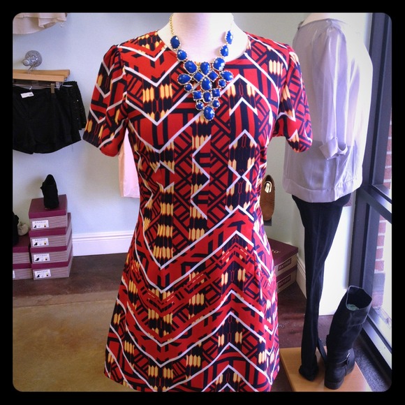 Short sleeve printed dress