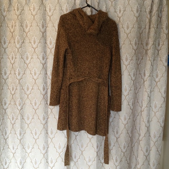 **Reduced** Sweater - Picture 2 of 2