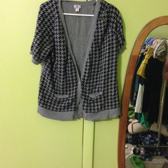 worthington short sleeve cardigan