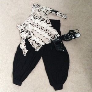 High waisted black harem pants!!