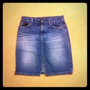 Reserved!!!! Tommy skirt knee length sz 5