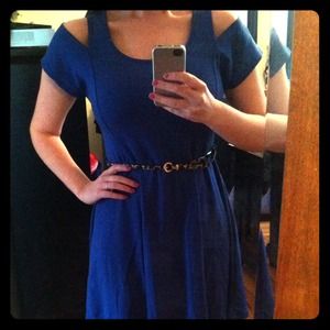 ❌Bundled❌Blue dress w/ shoulder cutouts