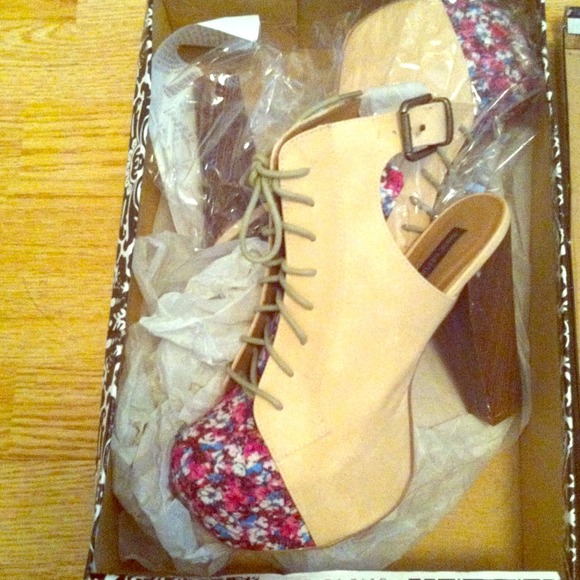 Jeffery campbell inspired hill 7.5