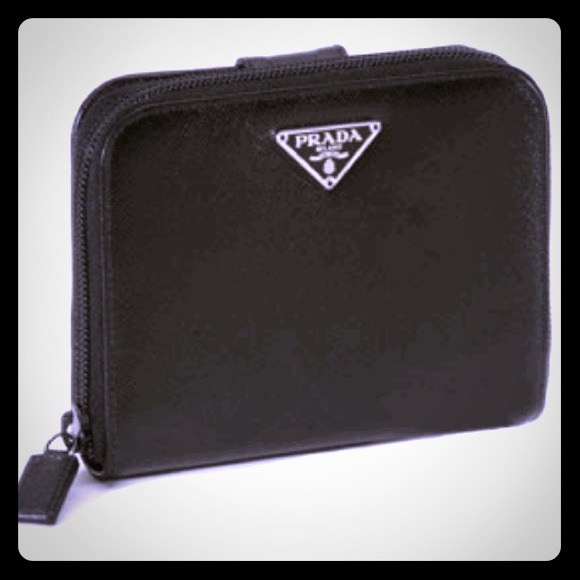 Prada M605 Tessuto Wallet.