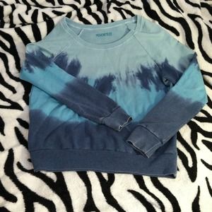 Urban Outfitters Blue Tie Dye Pullover!:)