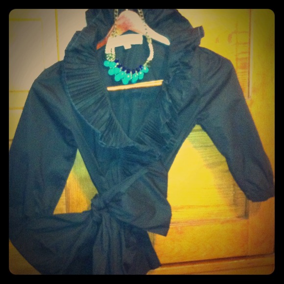 <Reduced>Elegant ruffle black top!!