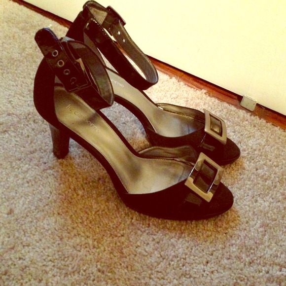 Black heels REDUCED💰