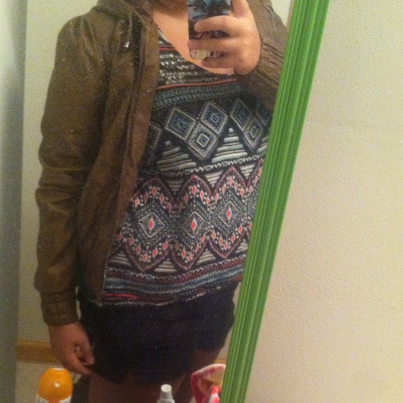 Traded🔴🔴🔴🔴🔴Brown leather jacket. - Picture 4 of 4