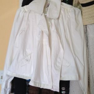Cute white jacket