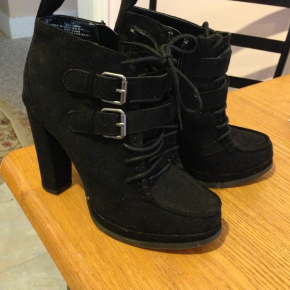 ***RESERVED*** Black booties