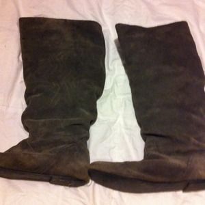 Grey Steve Madden suede slouch boots