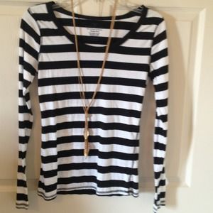 Black and White Striped Long Sleeve Tee