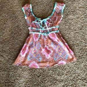 ***REDUCED! Extremely CUTE size S top by Rampage
